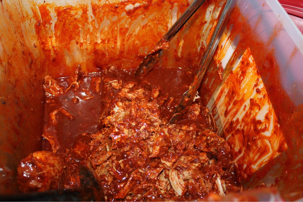 75 kilos de pierna con tres chiles